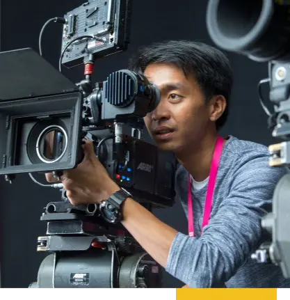 Man holding an arri camera